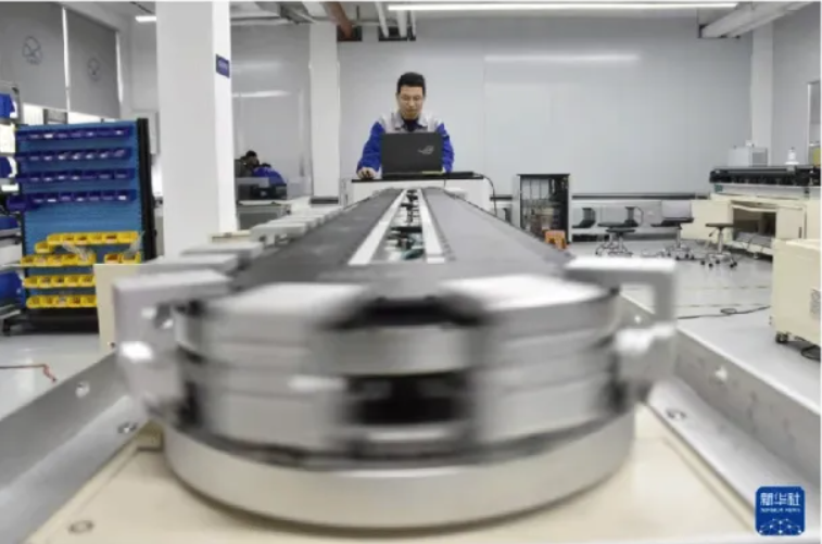 新华社再聚焦 | 来年订单不用愁，这家企业靠什么？